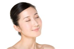 做假体丰太阳穴会有哪些不良反应呢?
